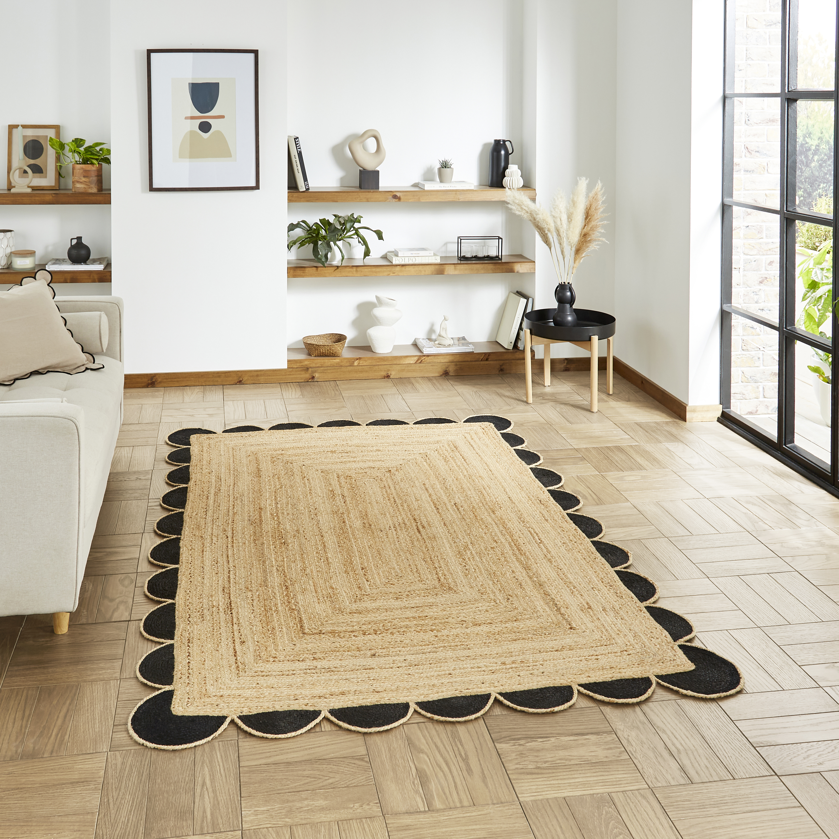 Savannah Jute Scallop Plain Flat Weave Rugs In Black